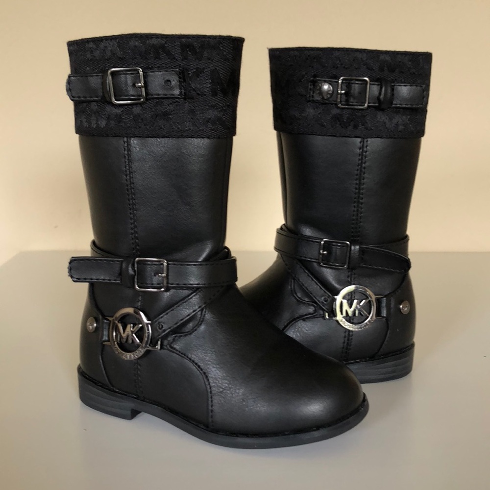 MICHAEL KORS BOOTS